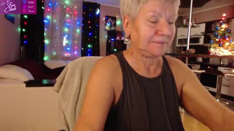 Roxana online show from December 2024 03:09:02 PM