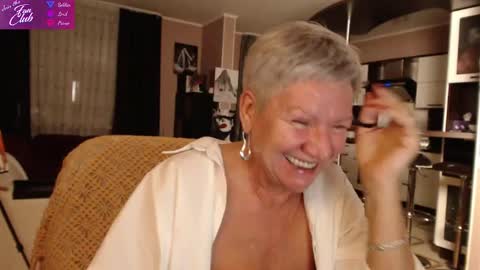 Roxana online show from January 2025 07:52:01 PM