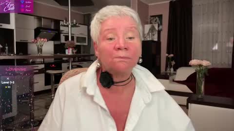 Roxana online show from March 2025 05:00:02 PM