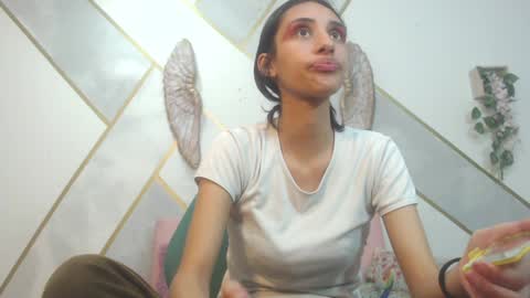   online show from December 2024 08:00:01 PM