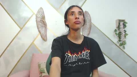   online show from February 2025 07:22:02 PM