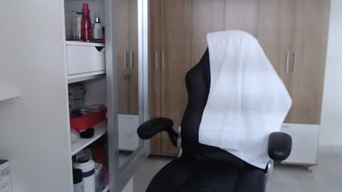 Roxana online show from January 2025 07:56:02 PM