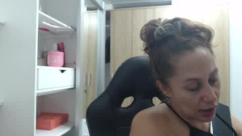 Roxana online show from February 2025 01:22:01 AM