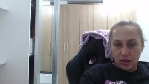 Roxana online show from March 2025 12:38:01 AM