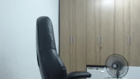 Roxana online show from September 2025 11:30:02 PM