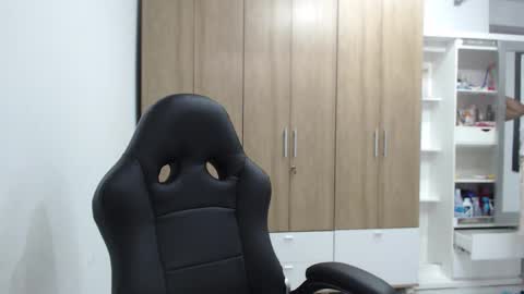 Roxana online show from December 2025 08:49:02 PM