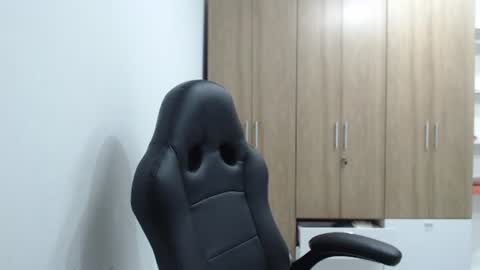 Snapshot of roxanalove7 chatting on June 2026 03:25:01 AM Roxana online show from June 2026 03:25:01 AM