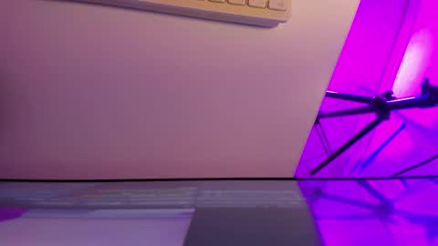 Roxane online show from March 2026 02:51:02 AM