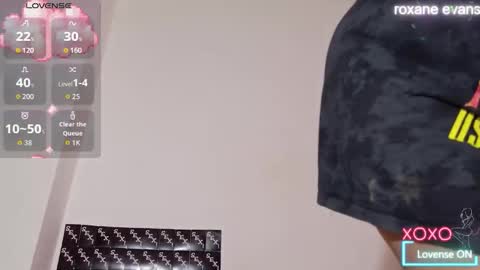 Roxane  online show from September 2025 06:29:02 PM