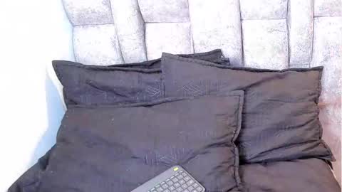 Roxanna online show from September 2025 12:32:02 PM