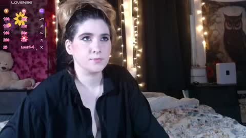Snapshot of roxanneroulette chatting on May 2026 03:22:01 AM Silver online show from May 2026 03:22:01 AM