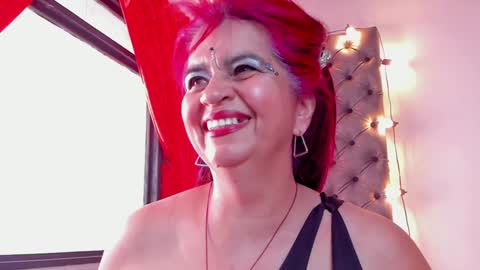 Snapshot of roxettemature chatting on January 2025 12:50:02 PM RoxetteMature online show from January 2025 12:50:02 PM
