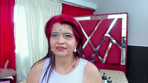 Snapshot of roxettemature chatting on January 2025 11:48:01 AM RoxetteMature online show from January 2025 11:48:01 AM