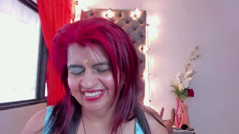 Snapshot of roxettemature chatting on January 2025 02:36:01 PM RoxetteMature online show from January 2025 02:36:01 PM
