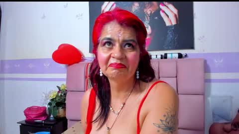 Snapshot of roxettemature chatting on February 2025 04:04:02 AM RoxetteMature online show from February 2025 04:04:02 AM