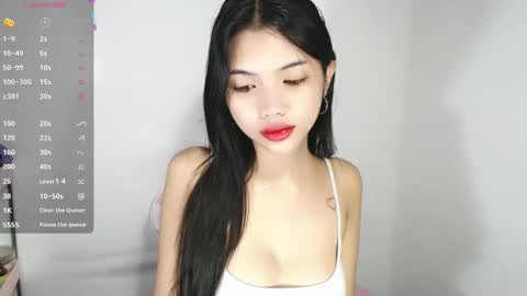 Snapshot of roxie_fuckdoll chatting on May 2026 11:13:02 PM Roxie online show from May 2026 11:13:02 PM
