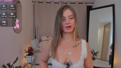  R O X I E  online show from September 2025 12:32:02 AM