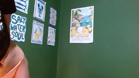 Roxie online show from October 2025 02:41:01 AM