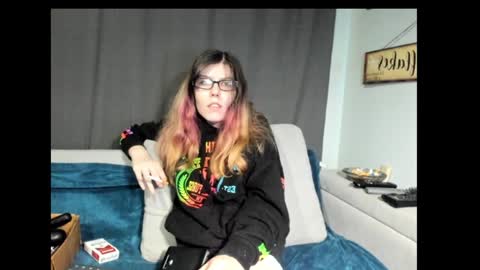 Snapshot of roxihazeleyes chatting on January 2025 01:20:01 PM roxihazeleyes online show from January 2025 01:20:01 PM