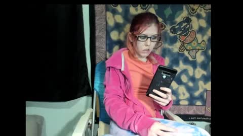 Snapshot of roxihazeleyes chatting on March 2025 03:56:01 AM roxihazeleyes online show from March 2025 03:56:01 AM