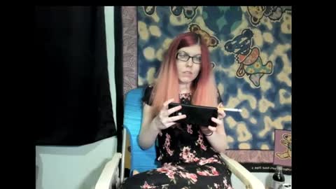 Snapshot of roxihazeleyes chatting on March 2025 02:43:02 AM roxihazeleyes online show from March 2025 02:43:02 AM