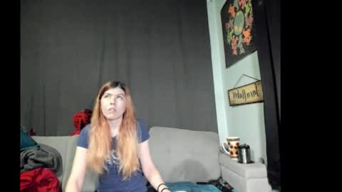 roxihazeleyes online show from October 2025 05:45:02 PM