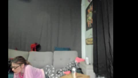 roxihazeleyes online show from November 2025 01:11:01 AM