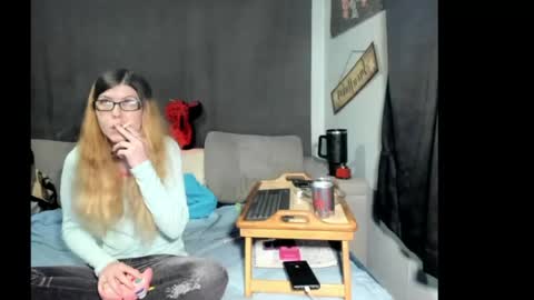 roxihazeleyes online show from April 2026 01:29:02 AM