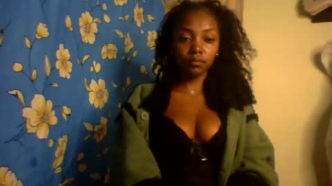 Snapshot of roxilita chatting on July 2026 12:35:02 AM Roxilita online show from July 2026 12:35:02 AM
