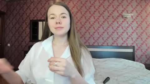 Snapshot of roxxana_xxxx chatting on February 2025 07:07:02 AM roxxana_xxxx online show from February 2025 07:07:02 AM