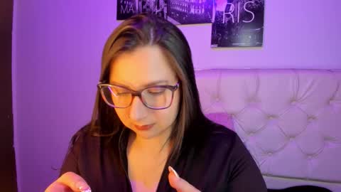 Roxanne Bail online show from March 2026 04:31:01 AM