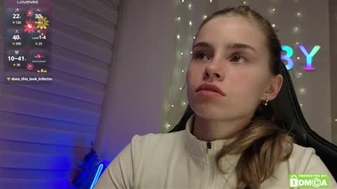 Snapshot of roxxxie_reid chatting on May 2026 07:30:02 PM Roxieex ABBY online show from May 2026 07:30:02 PM