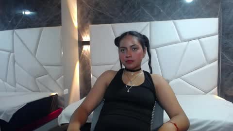 Snapshot of roxxyblack01 chatting on March 2026 01:31:01 AM Roxxy online show from March 2026 01:31:01 AM