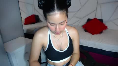 Snapshot of roxxyblack01 chatting on May 2026 12:50:02 AM Roxxy online show from May 2026 12:50:02 AM