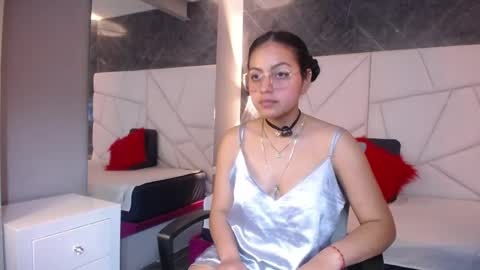 Snapshot of roxxyblack01 chatting on May 2026 07:41:02 PM Roxxy online show from May 2026 07:41:02 PM