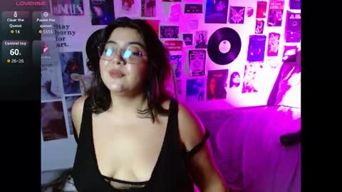 Roxana online show from March 2026 10:42:01 PM