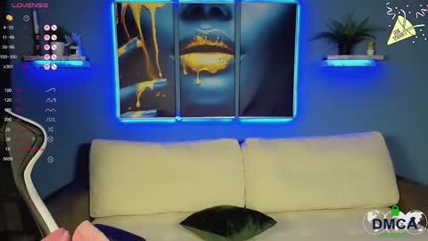 Snapshot of roxy_foxi chatting on October 2025 01:37:02 AM Roxy fiery online show from October 2025 01:37:02 AM