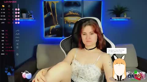 Snapshot of roxy_foxi chatting on October 2025 02:03:02 AM Roxy fiery online show from October 2025 02:03:02 AM