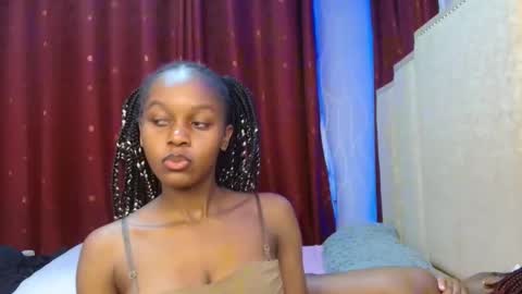 Roxy online show from March 2026 03:34:01 AM