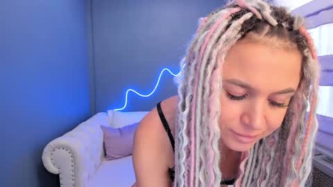 Roxy online show from December 2024 05:15:01 AM