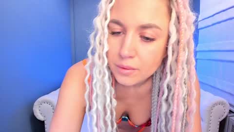 Roxy online show from December 2024 01:18:01 AM