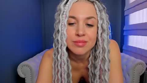Roxy online show from February 2025 08:21:02 AM