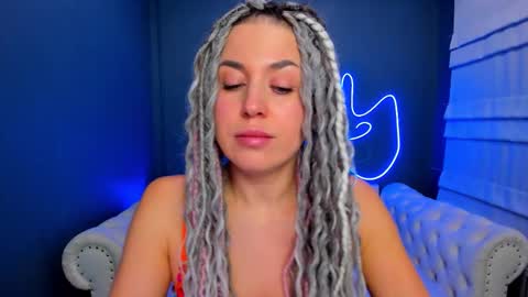 Snapshot of roxy_mars chatting on February 2026 01:53:02 AM Roxy online show from February 2026 01:53:02 AM