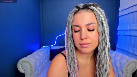 Snapshot of roxy_mars chatting on February 2026 01:23:02 AM Roxy online show from February 2026 01:23:02 AM