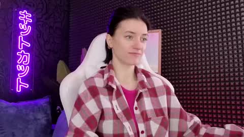 roxy_riot_ online show from March 2025 01:43:01 AM