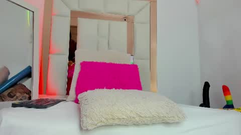 roxy_sexy69 online show from August 2026 07:50:02 PM