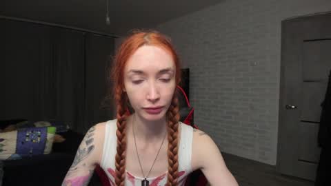 Snapshot of roxy_silver chatting on December 2024 06:54:02 PM Roxy online show from December 2024 06:54:02 PM