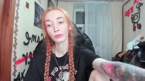 Snapshot of roxy_silver chatting on December 2024 03:10:01 PM Roxy online show from December 2024 03:10:01 PM