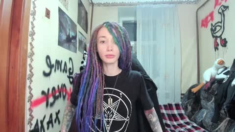 Snapshot of roxy_silver chatting on January 2025 09:50:01 PM Roxy online show from January 2025 09:50:01 PM
