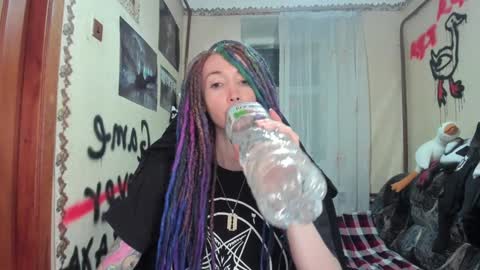Snapshot of roxy_silver chatting on January 2025 12:52:02 AM Roxy online show from January 2025 12:52:02 AM